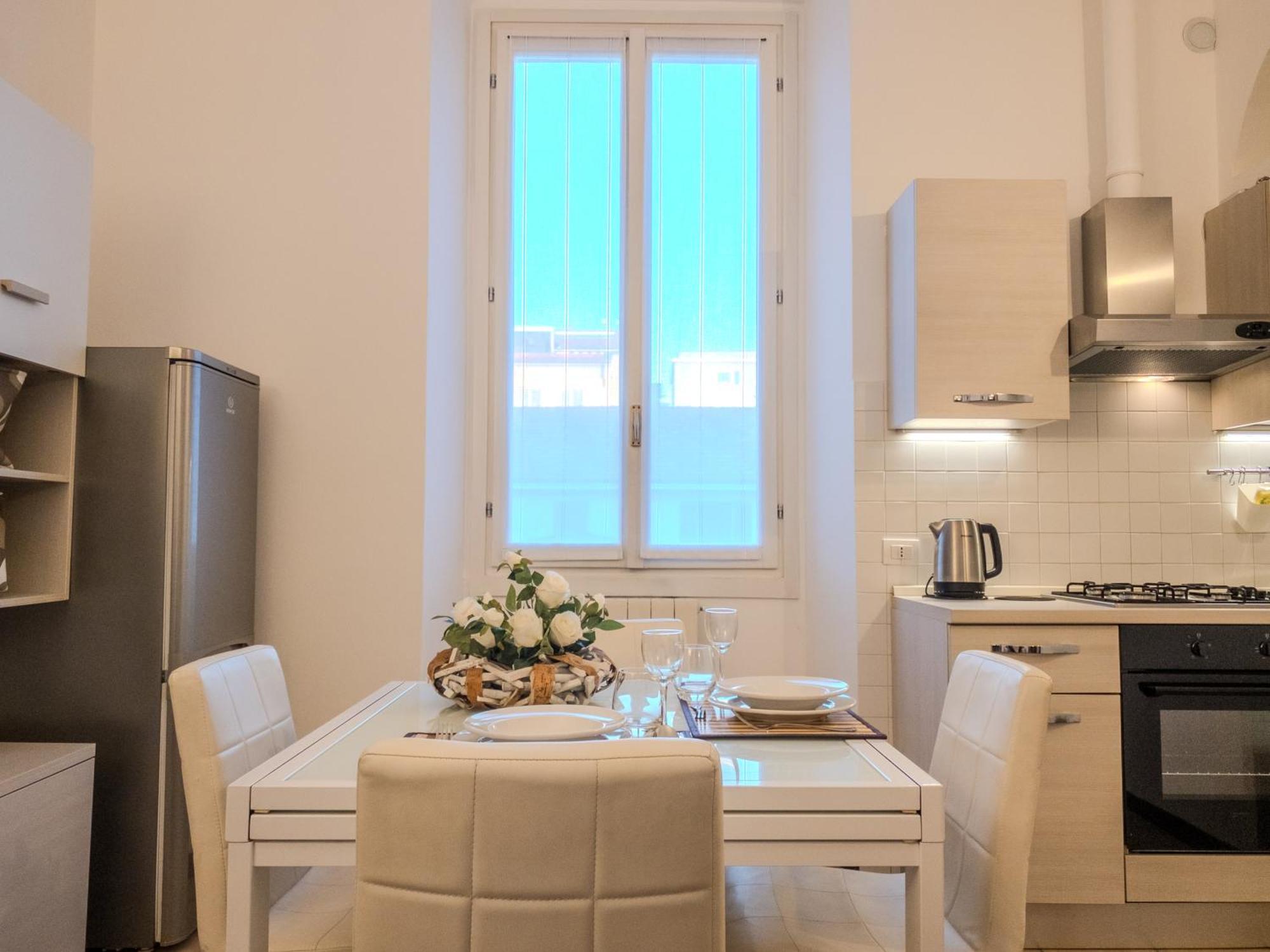Ferienwohnung La Ringhiera Fiorita - 101 - 1 Min Centro Storico Monza Exterior foto